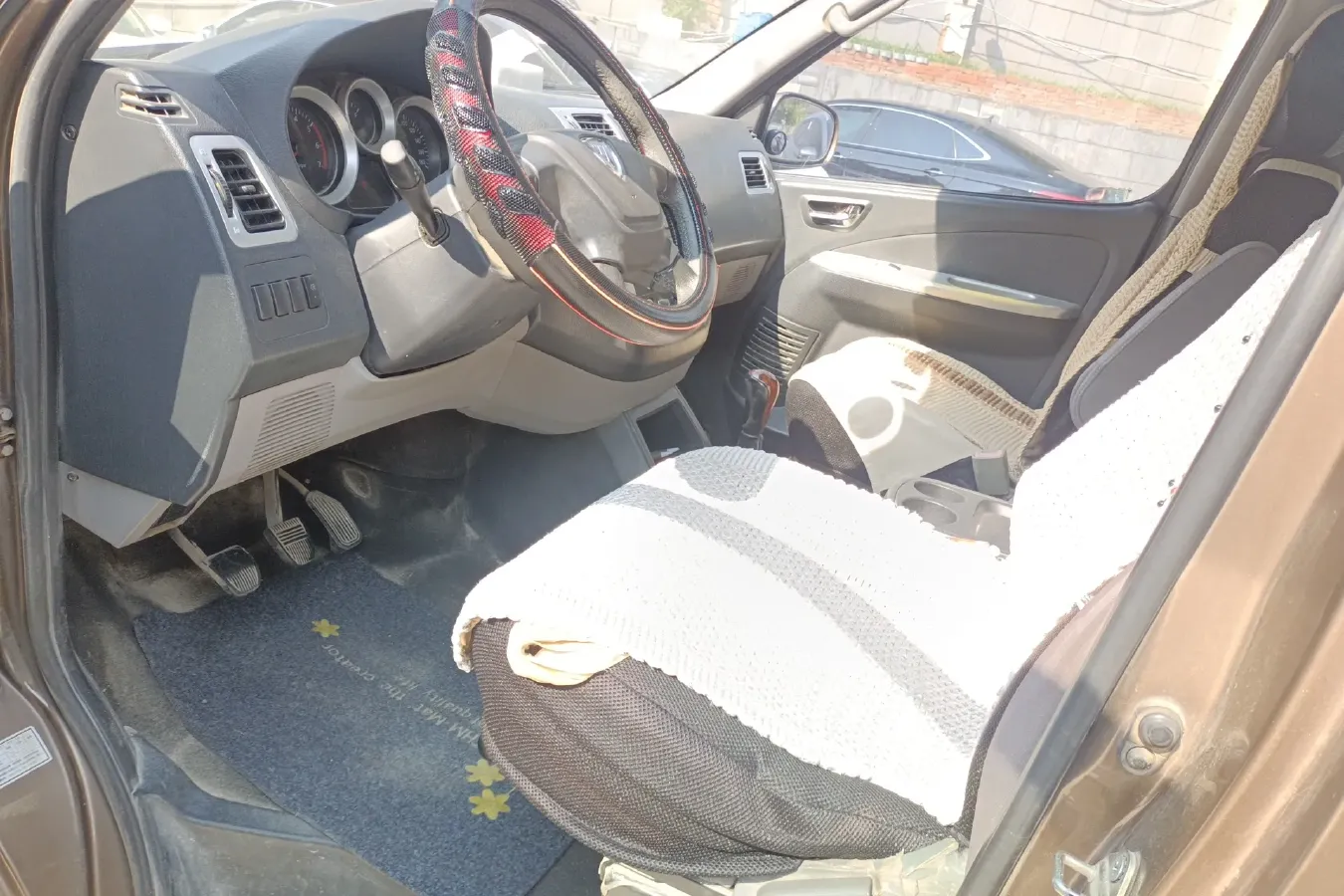 2014 Foton MP-X E 2.0L 129HP L4 5MT,autocango,china used car exporter,china ev exporter,chinese used car exporter,chinese used ev exporter