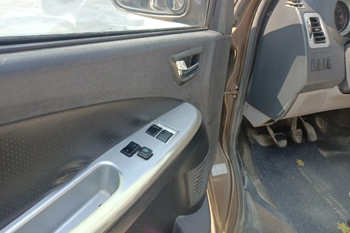 2014 Foton MP-X E 2.0L 129HP L4 5MT,autocango,china used car exporter,china ev exporter,chinese used car exporter,chinese used ev exporter