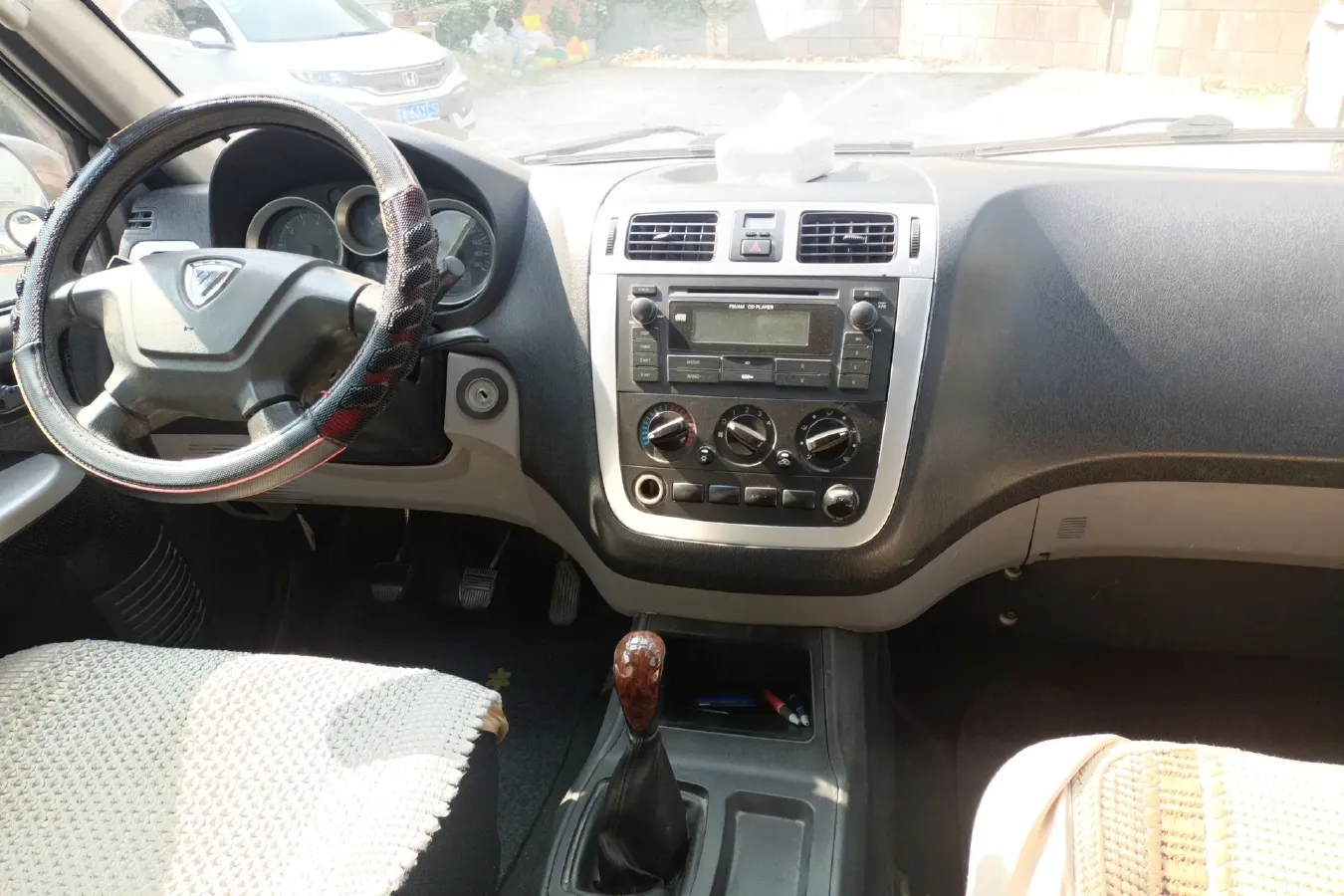 2014 Foton MP-X E 2.0L 129HP L4 5MT,autocango,china used car exporter,china ev exporter,chinese used car exporter,chinese used ev exporter