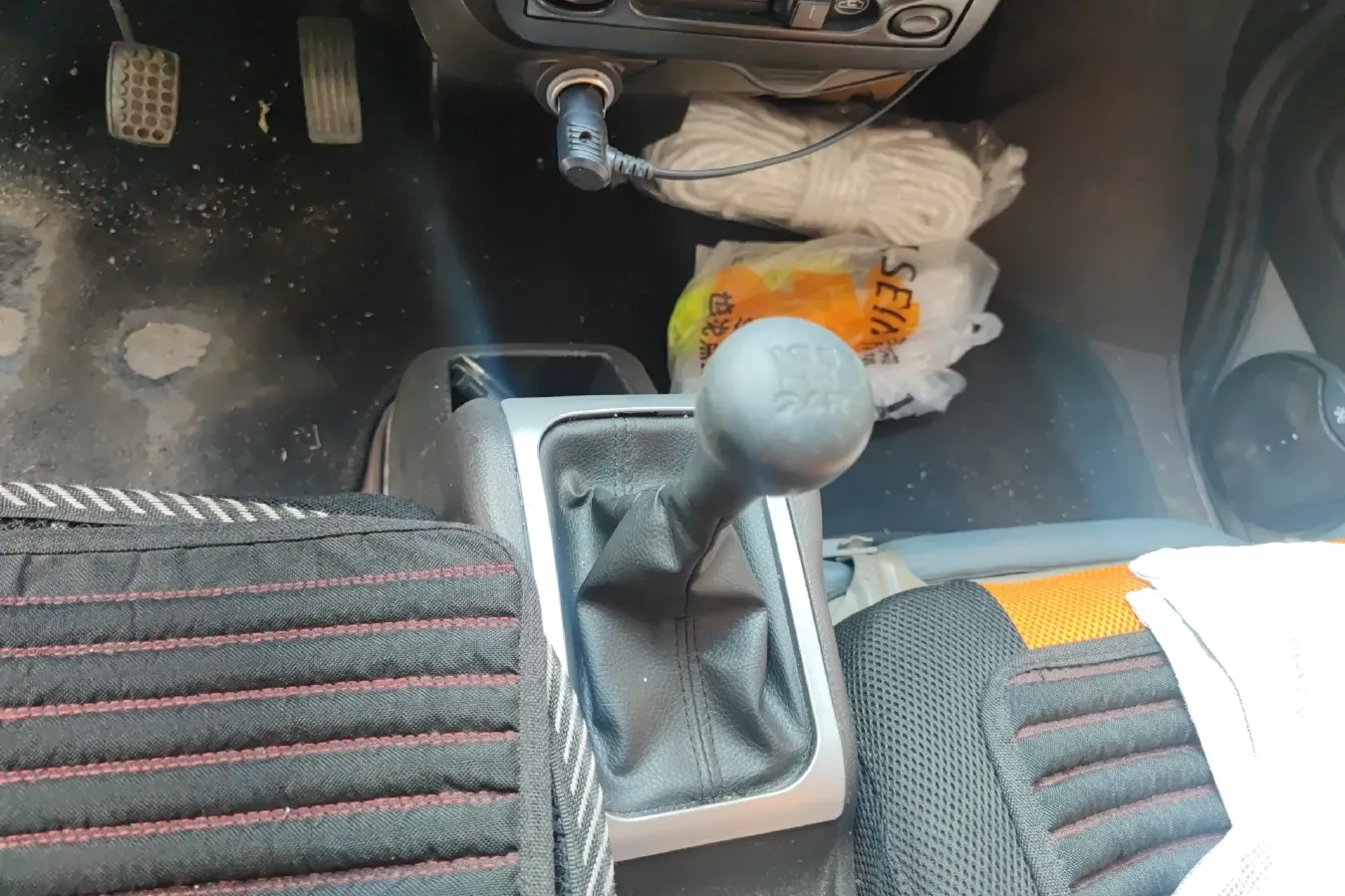 2017 WuLing RongGuang Mini Truck 1.5L 107HP L4 5MT,autocango,china used car exporter,china ev exporter,chinese used car exporter,chinese used ev exporter