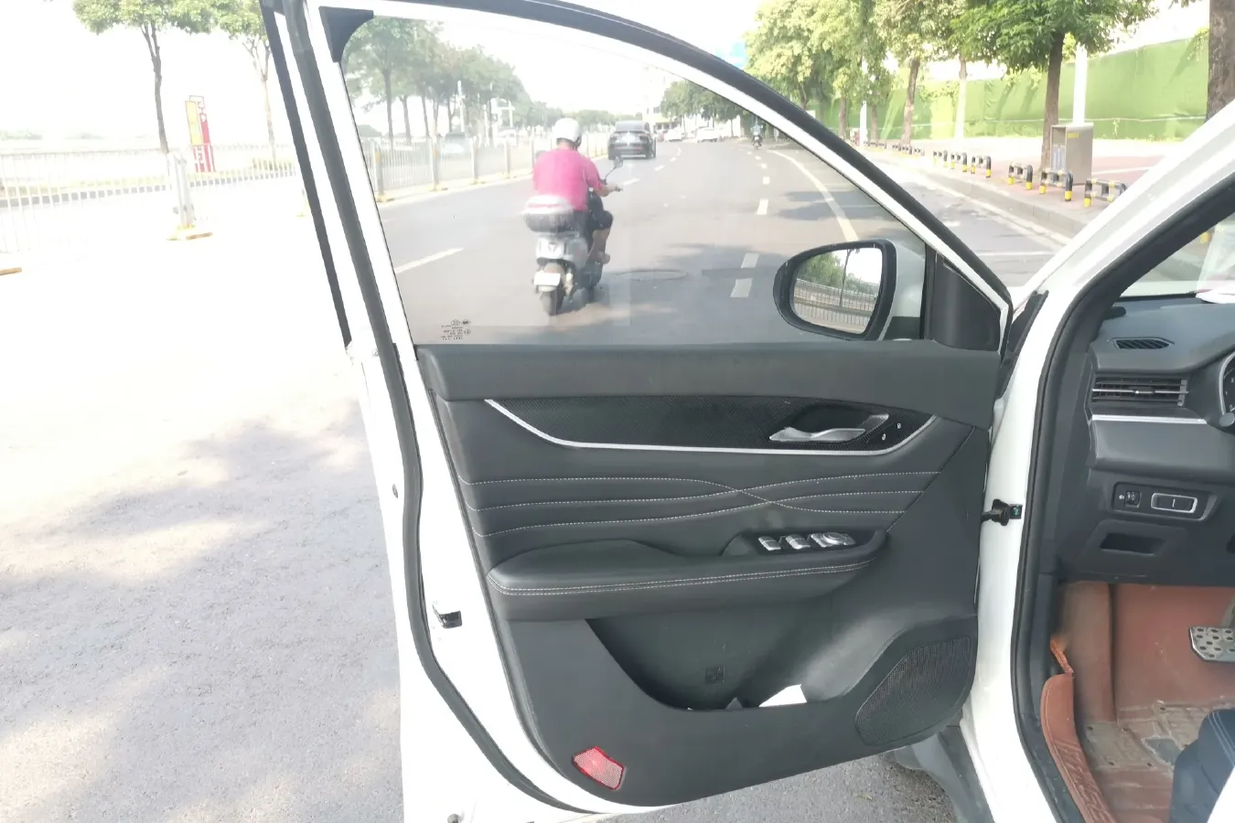 2020 DongFeng Fengon Fengon 580 Pro 1.5T 180HP L4 CVT,autocango,china used car exporter,china ev exporter,chinese used car exporter,chinese used ev exporter