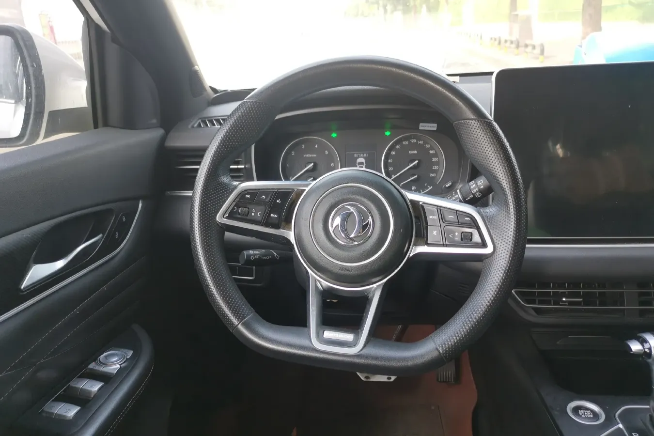 2020 DongFeng Fengon Fengon 580 Pro 1.5T 180HP L4 CVT,autocango,china used car exporter,china ev exporter,chinese used car exporter,chinese used ev exporter