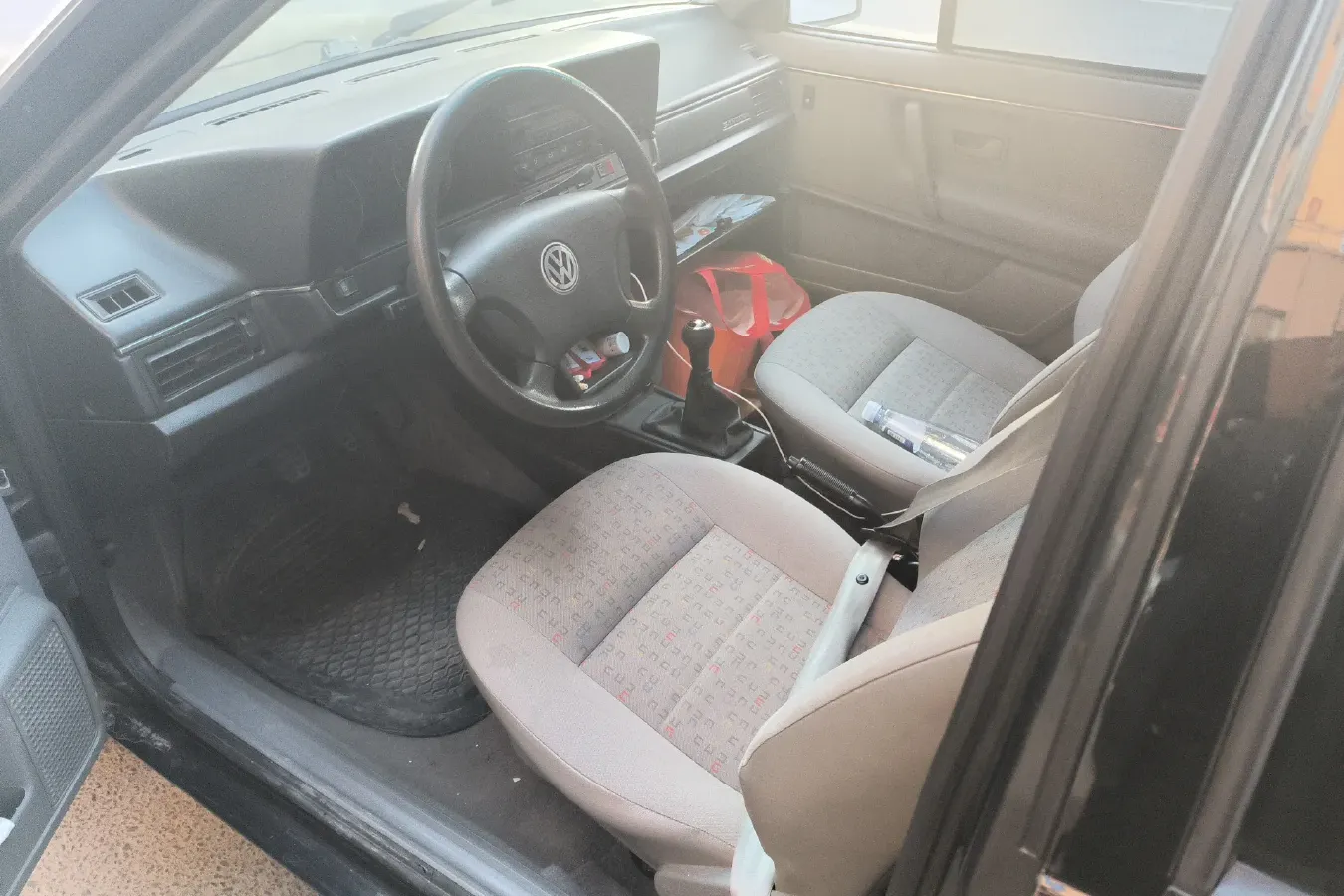 2007 Volkswagen Santana Classic 1.8L 95HP L4 5MT,autocango,china used car exporter,china ev exporter,chinese used car exporter,chinese used ev exporter