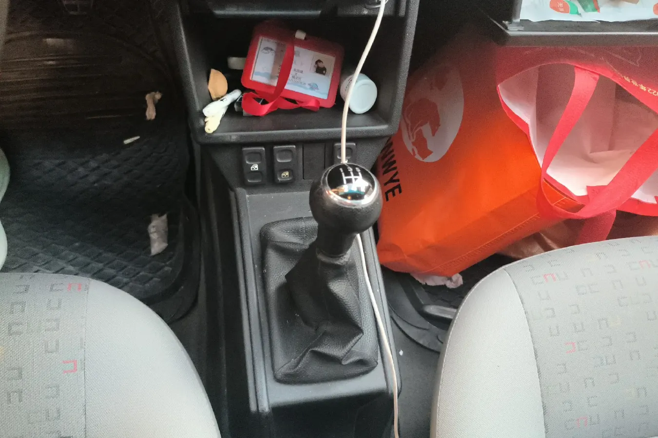 2007 Volkswagen Santana Classic 1.8L 95HP L4 5MT,autocango,china used car exporter,china ev exporter,chinese used car exporter,chinese used ev exporter