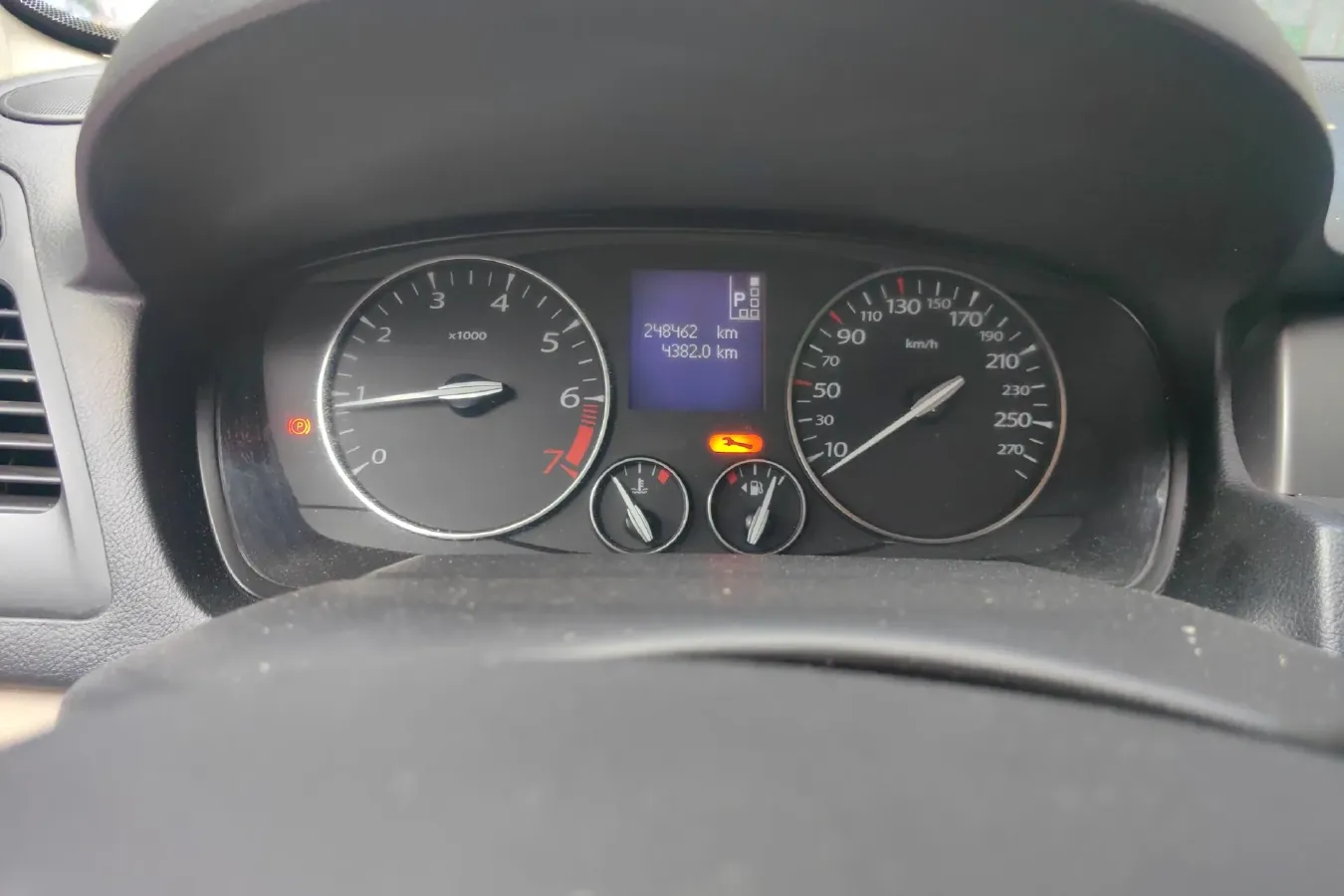 2011 Renault  Latitude 2.0L 139HP L4 CVT,autocango,china used car exporter,china ev exporter,chinese used car exporter,chinese used ev exporter