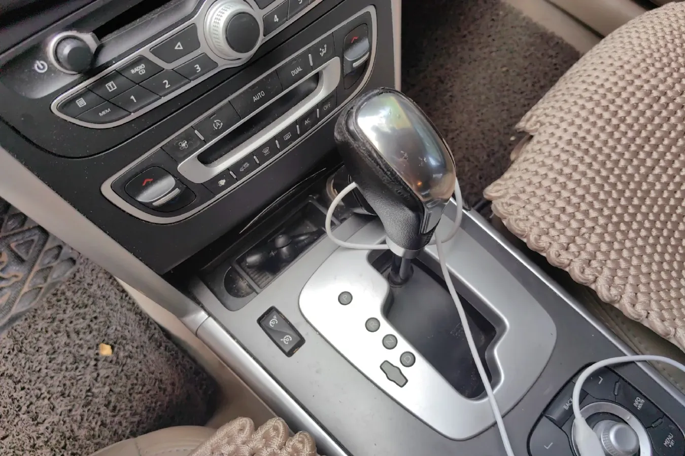 2011 Renault  Latitude 2.0L 139HP L4 CVT,autocango,china used car exporter,china ev exporter,chinese used car exporter,chinese used ev exporter