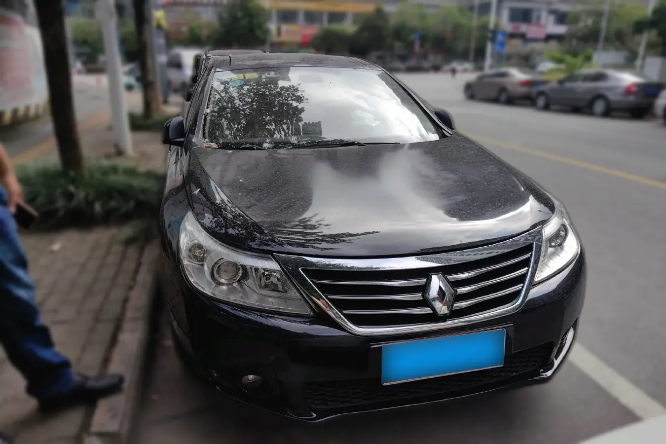 2011 Renault  Latitude 2.0L 139HP L4 CVT,autocango,china used car exporter,china ev exporter,chinese used car exporter,chinese used ev exporter