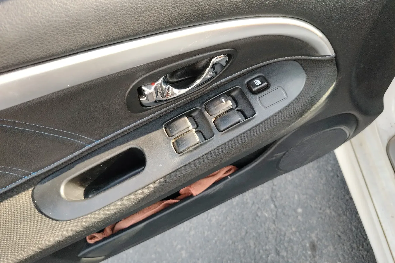 2015 Soueast V3 1.5L 120HP L4 5MT,autocango,china used car exporter,china ev exporter,chinese used car exporter,chinese used ev exporter