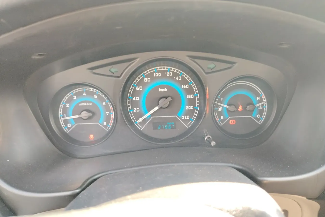 2015 Soueast V3 1.5L 120HP L4 5MT,autocango,china used car exporter,china ev exporter,chinese used car exporter,chinese used ev exporter