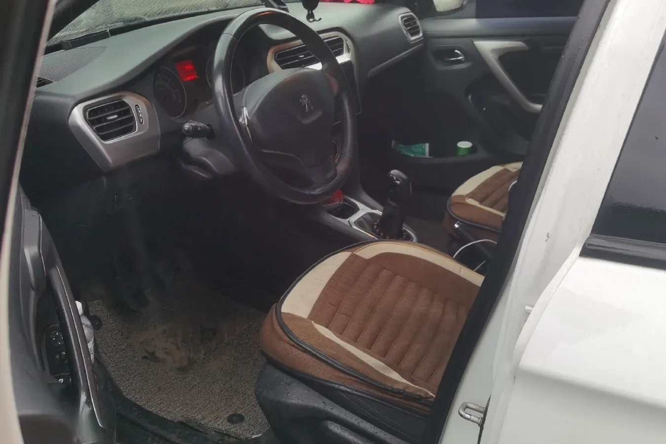 2014 Peugeot 301 1.6L 117HP L4 5MT,autocango,china used car exporter,china ev exporter,chinese used car exporter,chinese used ev exporter