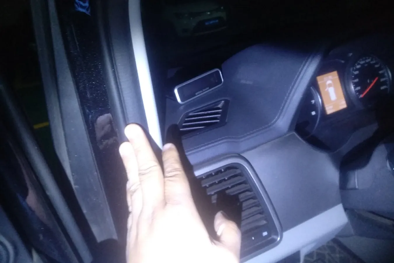 2021 JAC Refine M4 2.0L 144HP L4 5MT,autocango,china used car exporter,china ev exporter,chinese used car exporter,chinese used ev exporter