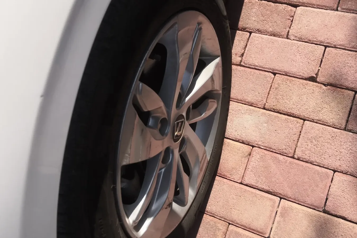 2016 Luxgen 3 1.6L 124HP L4 CVT,autocango,china used car exporter,china ev exporter,chinese used car exporter,chinese used ev exporter