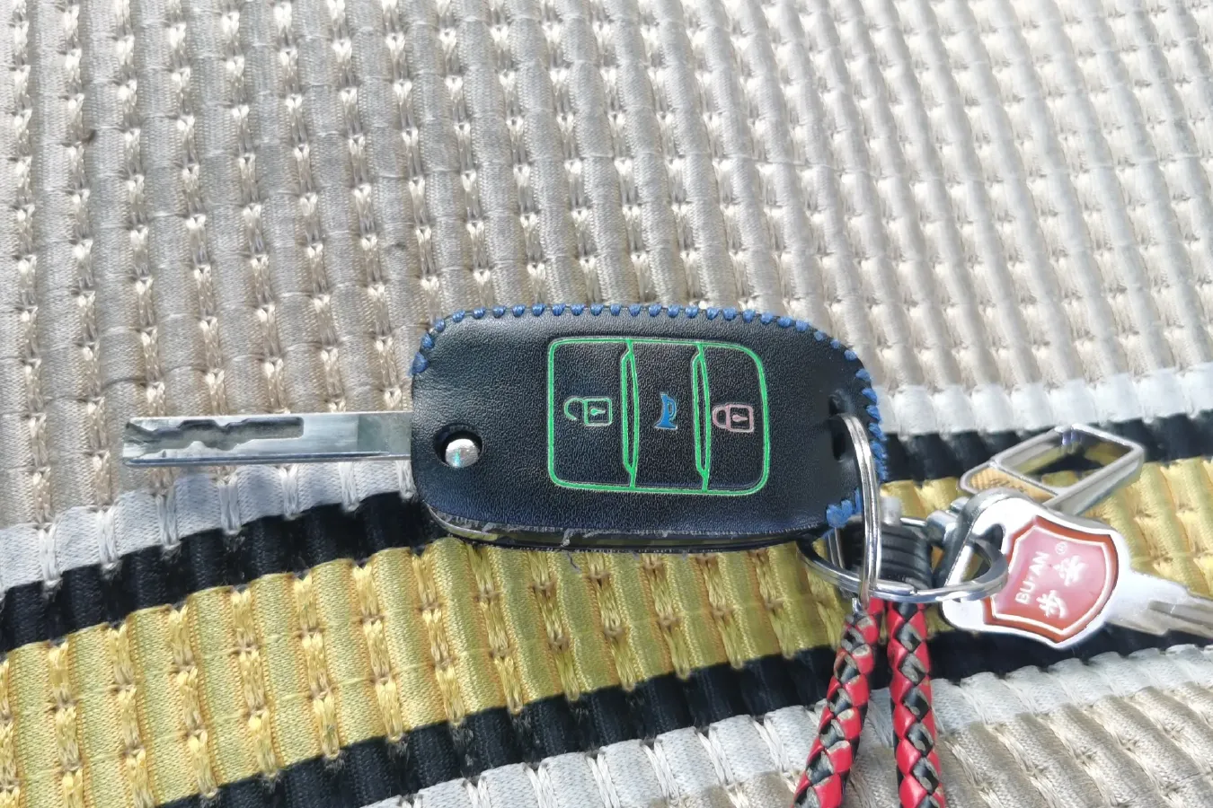 2017 SWM X3 1.6L 117HP L4 5MT,autocango,china used car exporter,china ev exporter,chinese used car exporter,chinese used ev exporter