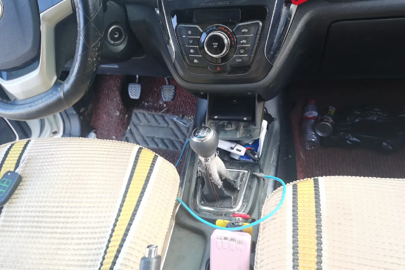 2017 SWM X3 1.6L 117HP L4 5MT,autocango,china used car exporter,china ev exporter,chinese used car exporter,chinese used ev exporter