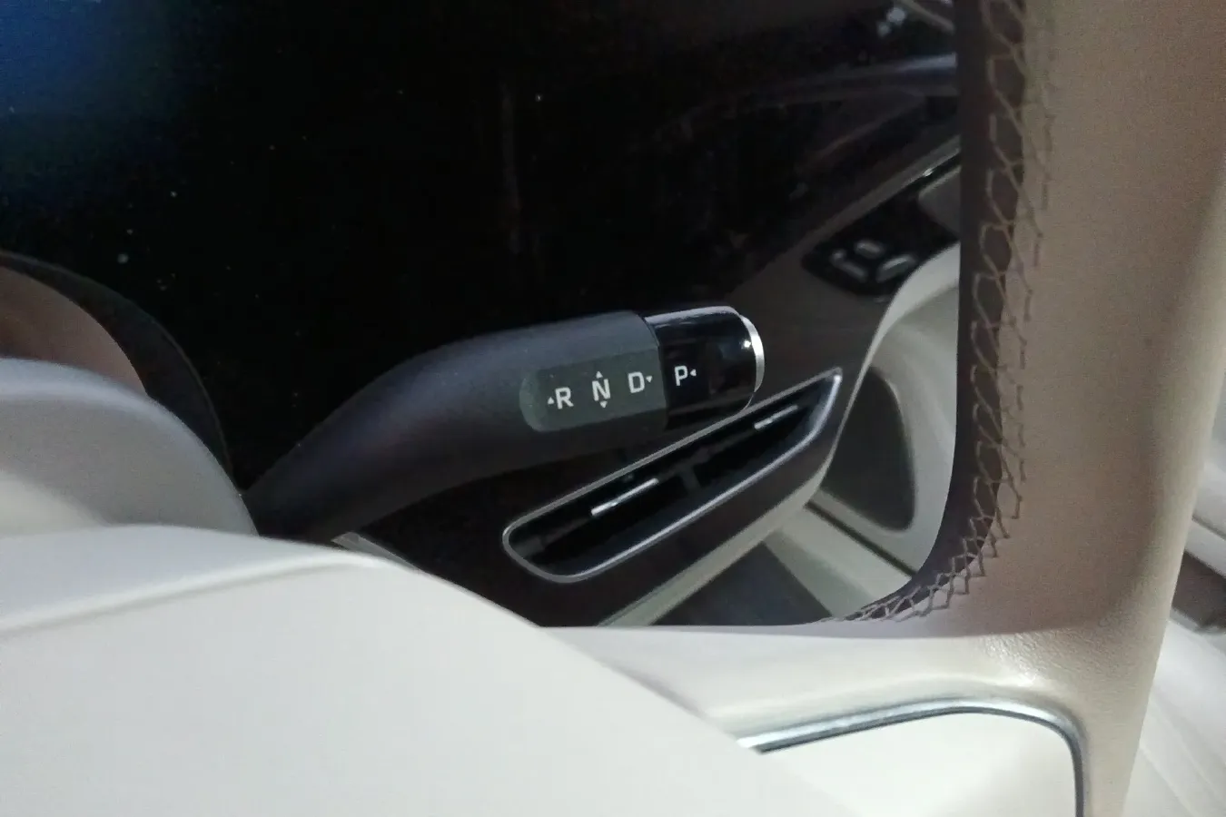 2023 Rising Auto F7 BEV 90KWH,autocango,china used car exporter,china ev exporter,chinese used car exporter,chinese used ev exporter