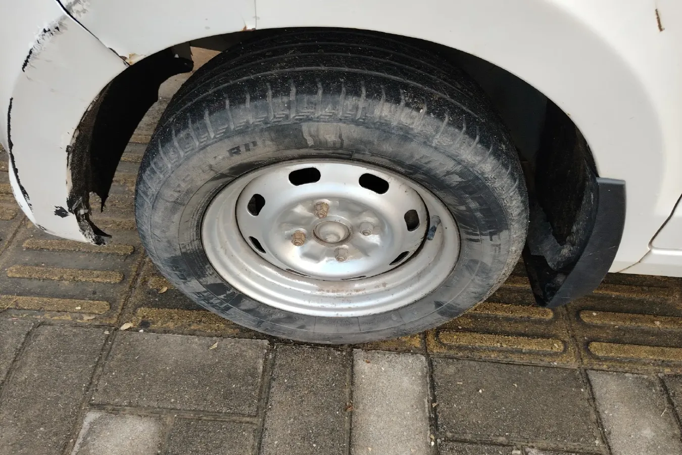 2015 LiFan LeTu 1.2L 84HP L4 5MT,autocango,china used car exporter,china ev exporter,chinese used car exporter,chinese used ev exporter