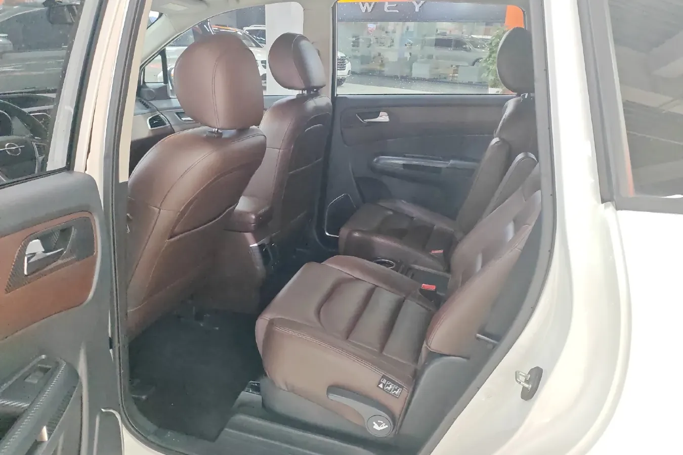 2017 HaiMa Family MPV 1.5T 156HP L4 6AT,autocango,china used car exporter,china ev exporter,chinese used car exporter,chinese used ev exporter