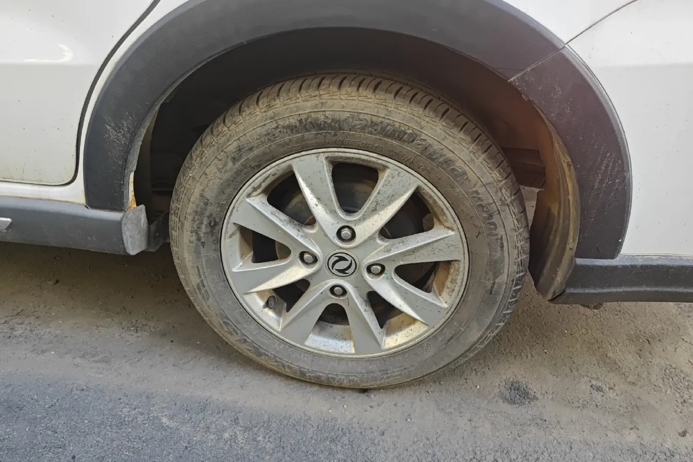 2016 DongFeng Fengon Fengon 330 1.5L 109HP L4 5MT,autocango,china used car exporter,china ev exporter,chinese used car exporter,chinese used ev exporter