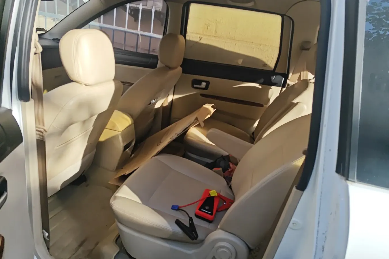 2016 DongFeng Fengon Fengon 330 1.5L 109HP L4 5MT,autocango,china used car exporter,china ev exporter,chinese used car exporter,chinese used ev exporter