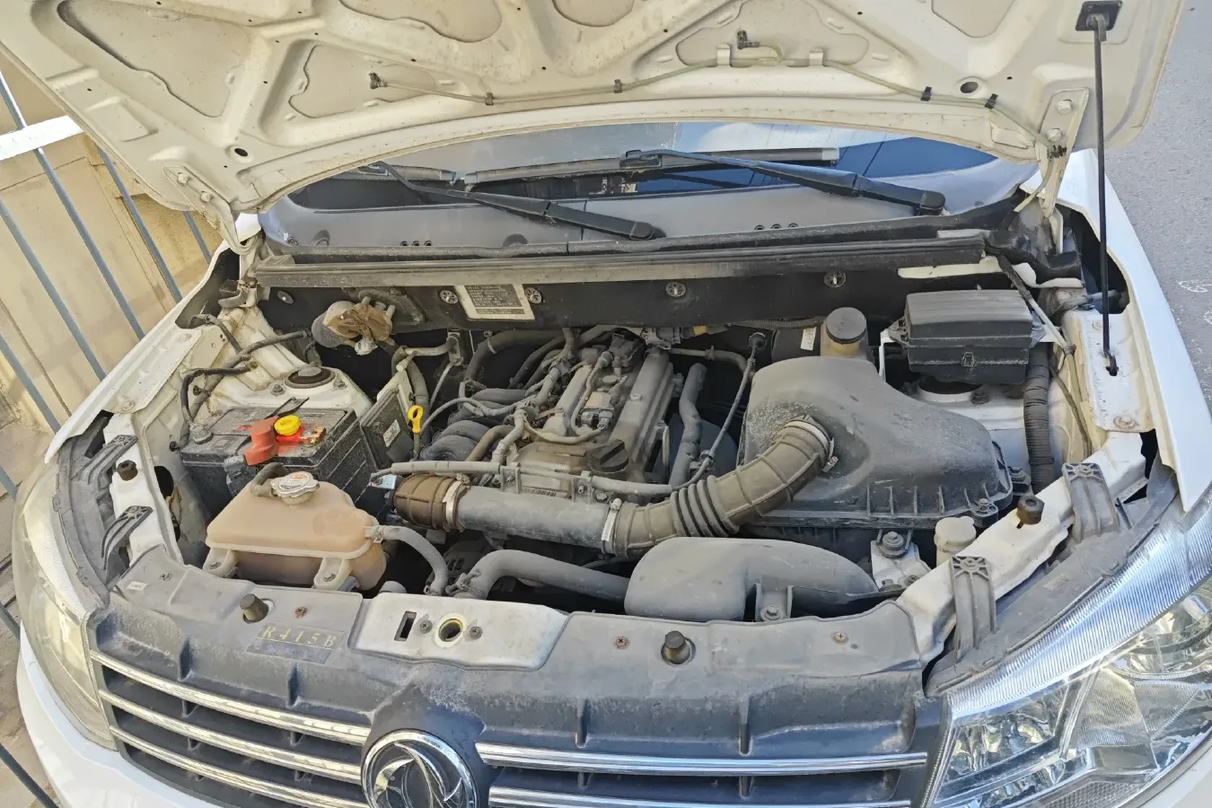 2016 DongFeng Fengon Fengon 330 1.5L 109HP L4 5MT,autocango,china used car exporter,china ev exporter,chinese used car exporter,chinese used ev exporter