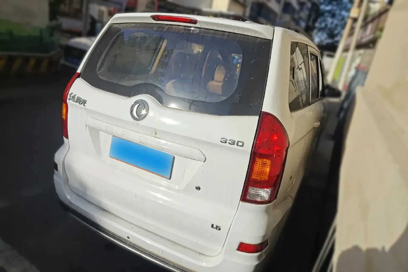 2016 DongFeng Fengon Fengon 330 1.5L 109HP L4 5MT,autocango,china used car exporter,china ev exporter,chinese used car exporter,chinese used ev exporter