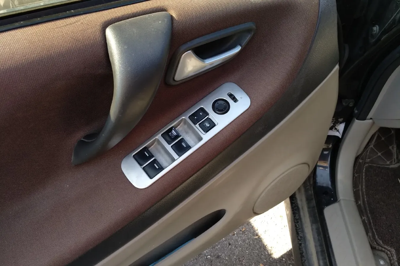 2011 Suzuki Liana 1.4L 99HP L4 5MT,autocango,china used car exporter,china ev exporter,chinese used car exporter,chinese used ev exporter