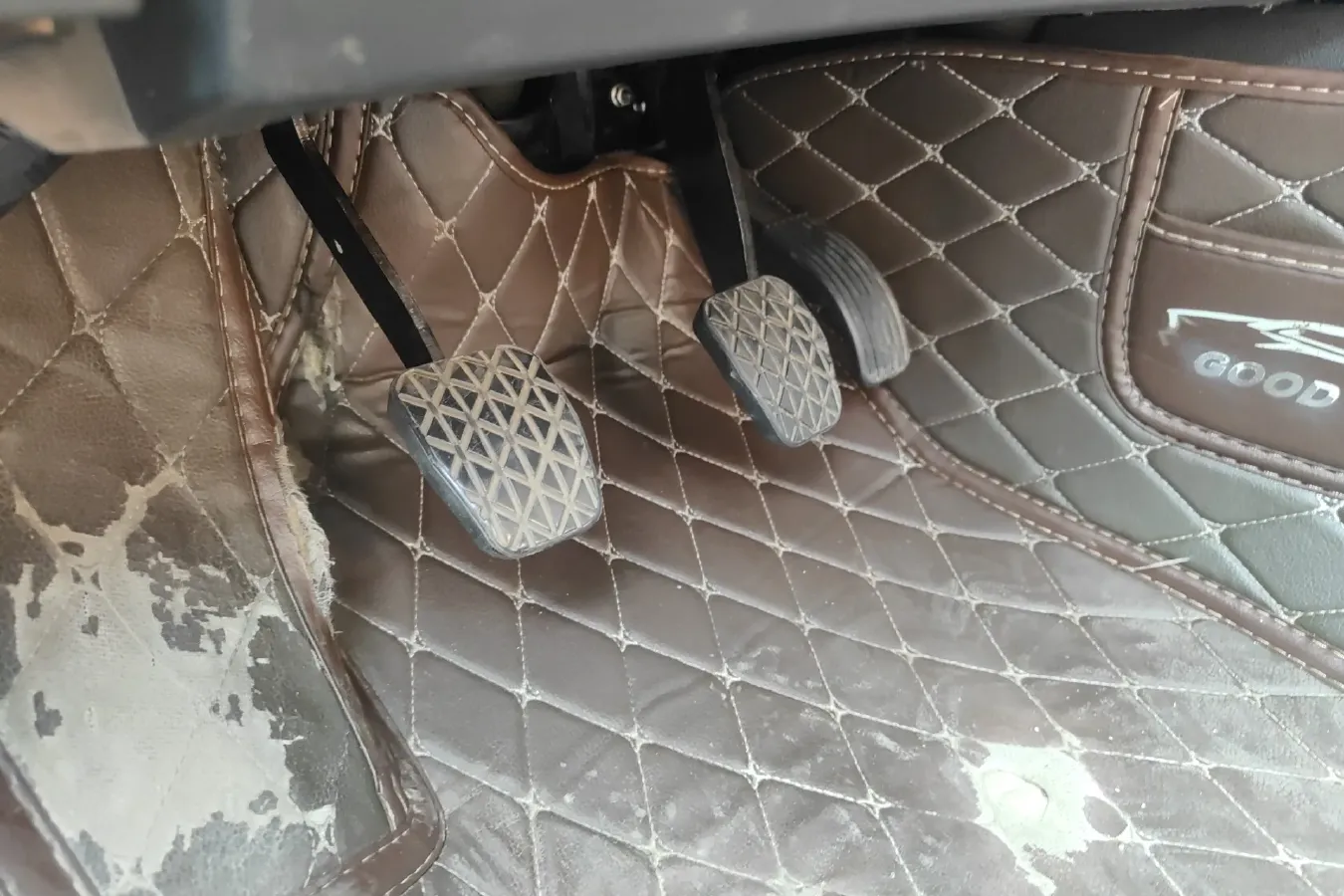 2017 HaiMa M6 1.6L 118HP L4 5MT,autocango,china used car exporter,china ev exporter,chinese used car exporter,chinese used ev exporter