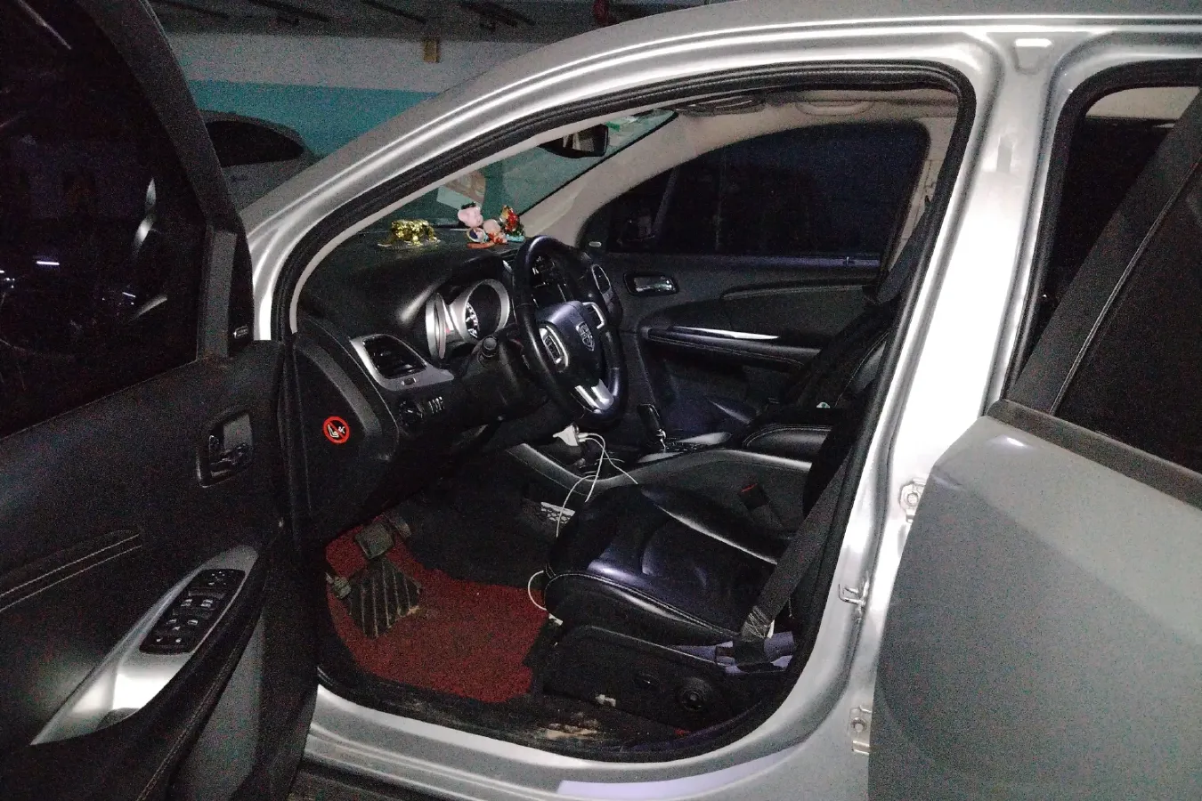 2013 Dodge JCUV 2.4L 170HP L4 6AT,autocango,china used car exporter,china ev exporter,chinese used car exporter,chinese used ev exporter