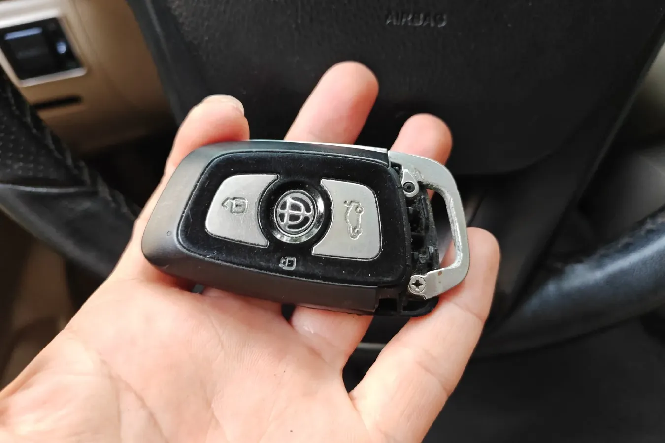 2013 Brilliance Auto H330 1.5L 105HP L4 5MT,autocango,china used car exporter,china ev exporter,chinese used car exporter,chinese used ev exporter