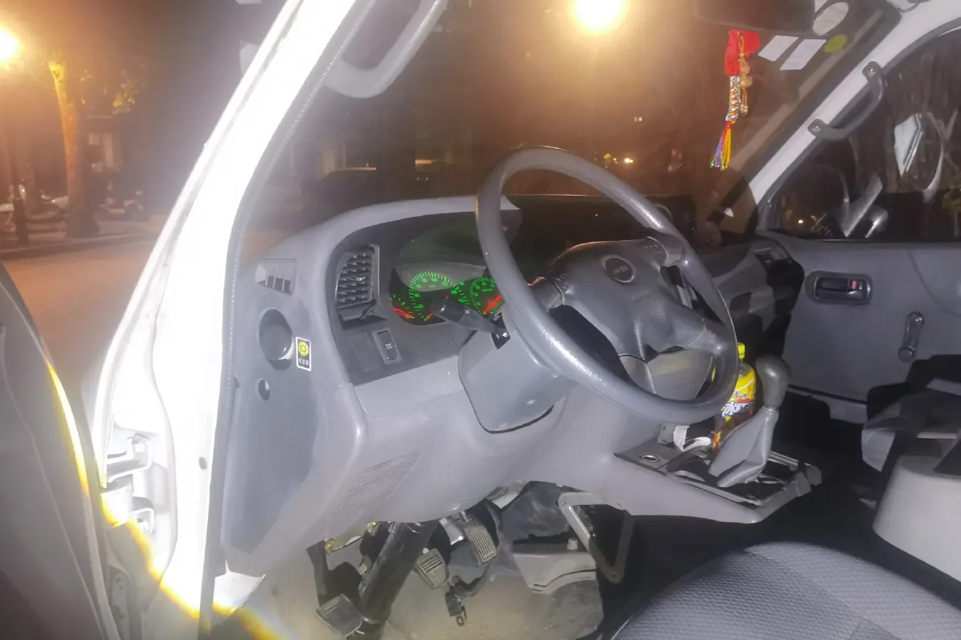 2014 JinBei Sea Lion 2.0L 100HP L4 5MT,autocango,china used car exporter,china ev exporter,chinese used car exporter,chinese used ev exporter