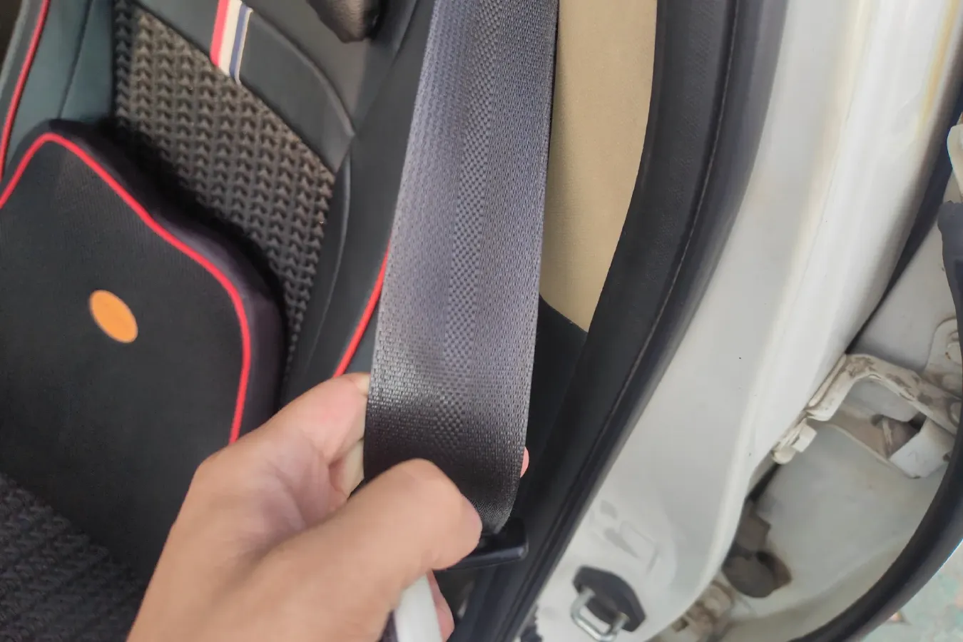 2014 HaiMa Family 1.6L 125HP L4 6MT,autocango,china used car exporter,china ev exporter,chinese used car exporter,chinese used ev exporter