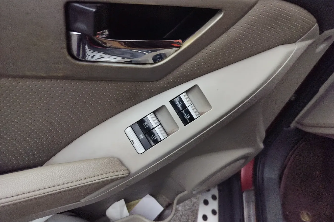 2012 LiFan X60 1.8L 133HP L4 5MT,autocango,china used car exporter,china ev exporter,chinese used car exporter,chinese used ev exporter