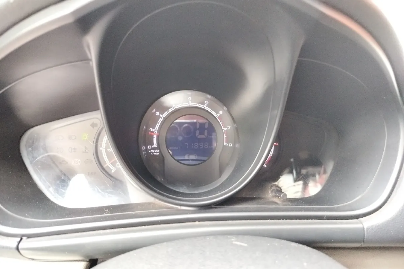 2012 LiFan X60 1.8L 133HP L4 5MT,autocango,china used car exporter,china ev exporter,chinese used car exporter,chinese used ev exporter