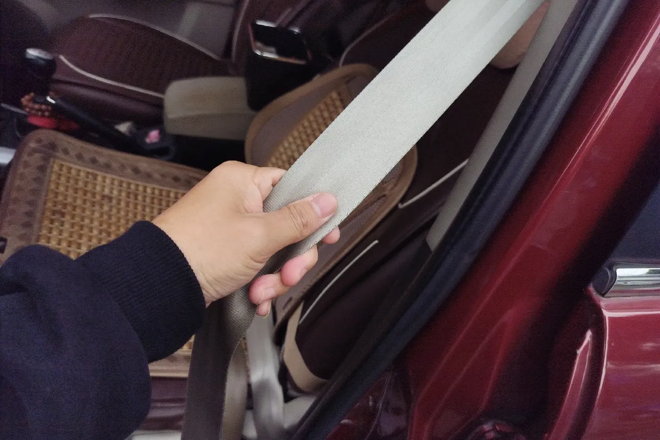 2012 LiFan X60 1.8L 133HP L4 5MT,autocango,china used car exporter,china ev exporter,chinese used car exporter,chinese used ev exporter