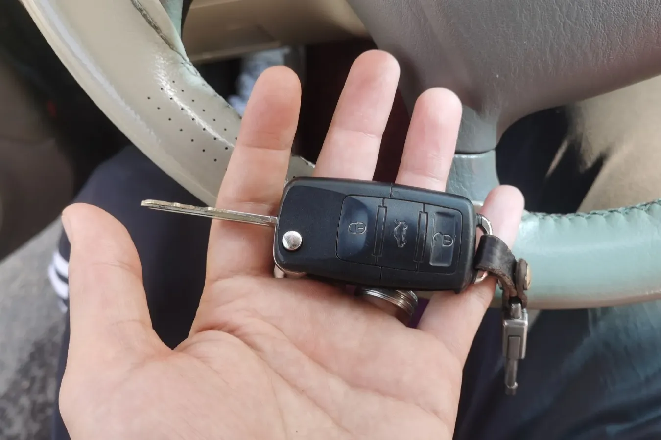 2009 Hyundai MoInca 1.8L 130HP L4 4AT,autocango,china used car exporter,china ev exporter,chinese used car exporter,chinese used ev exporter