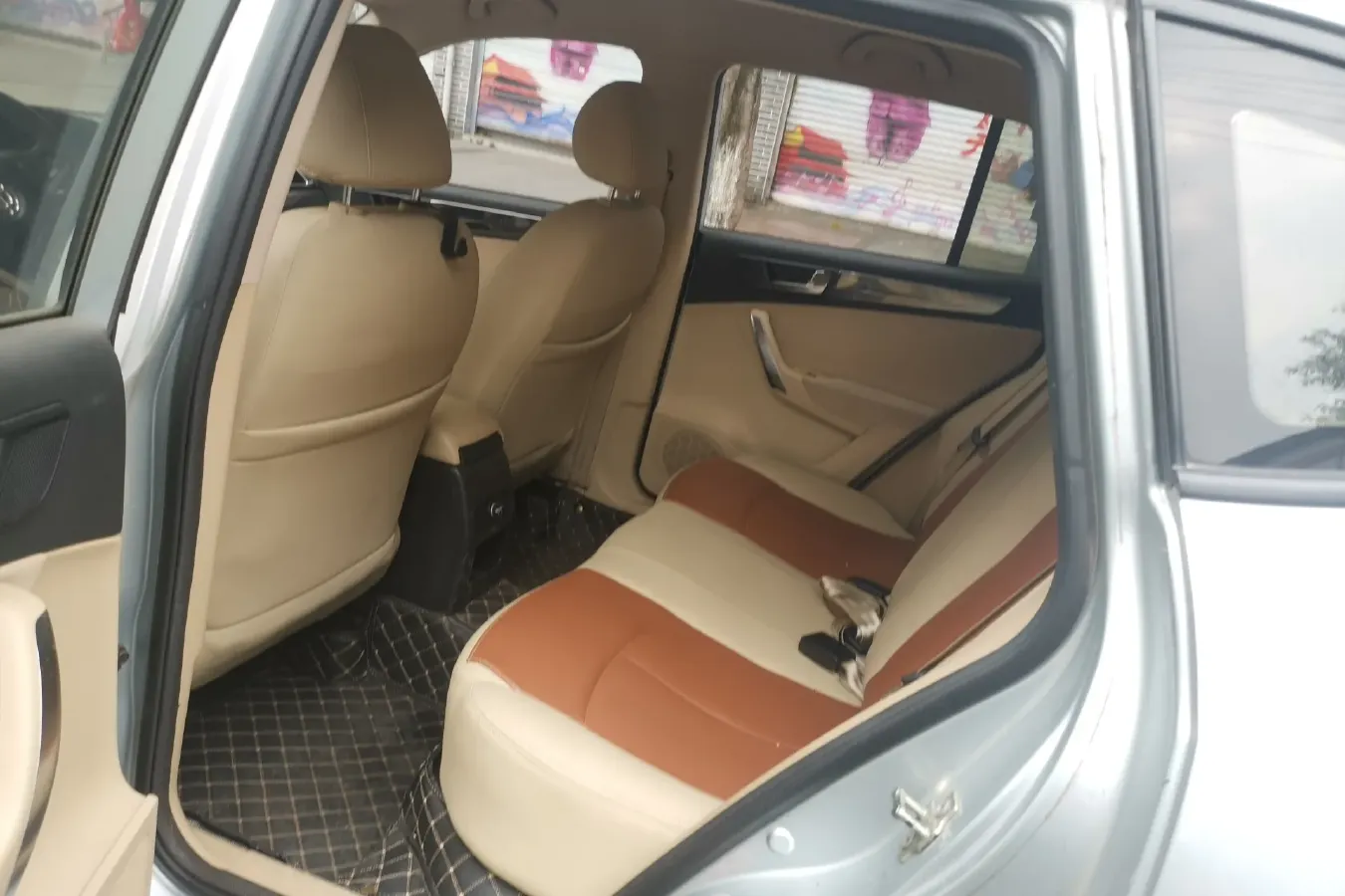 2012 Brilliance Auto V5 1.6L 118HP L4 5MT,autocango,china used car exporter,china ev exporter,chinese used car exporter,chinese used ev exporter