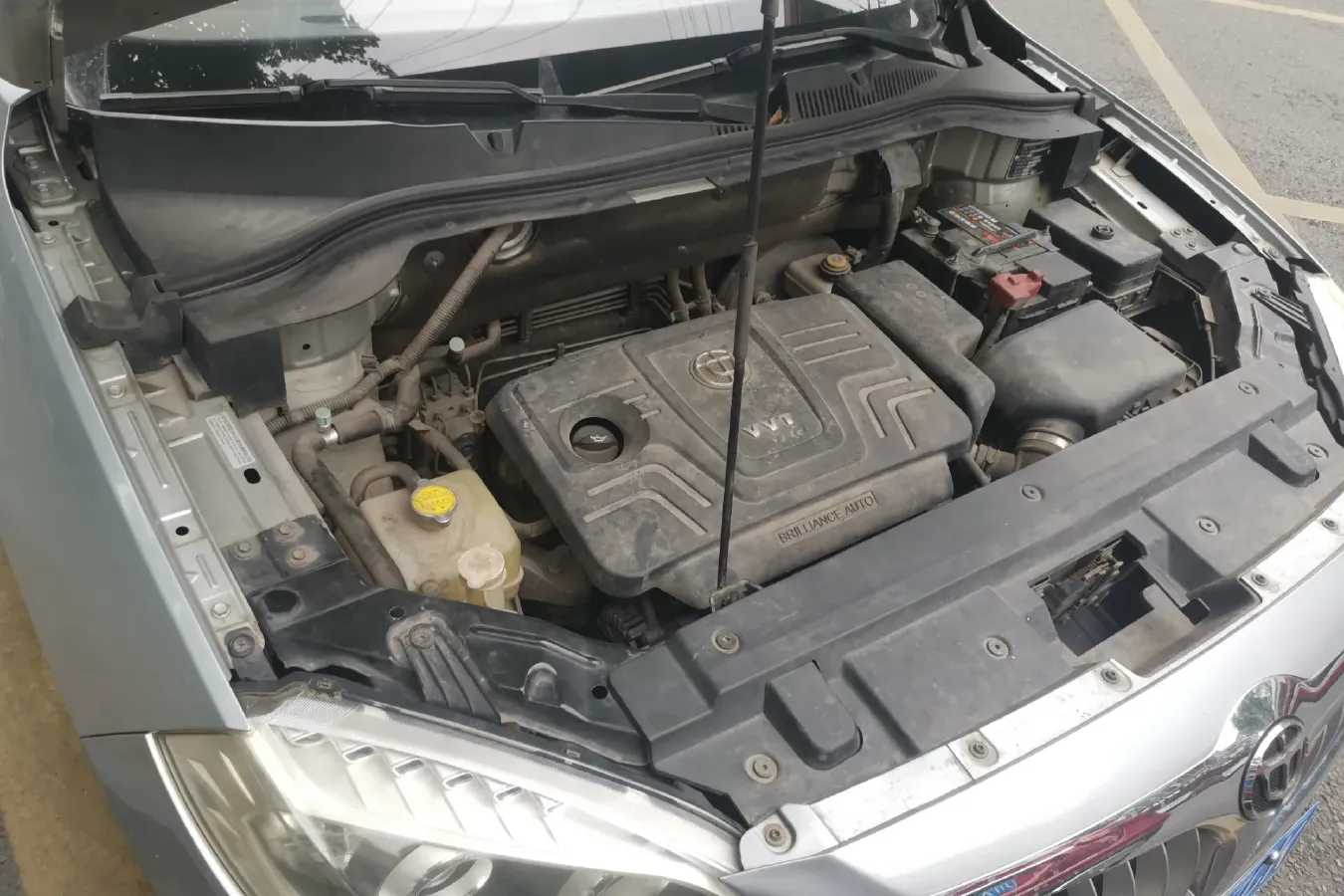 2012 Brilliance Auto V5 1.6L 118HP L4 5MT,autocango,china used car exporter,china ev exporter,chinese used car exporter,chinese used ev exporter