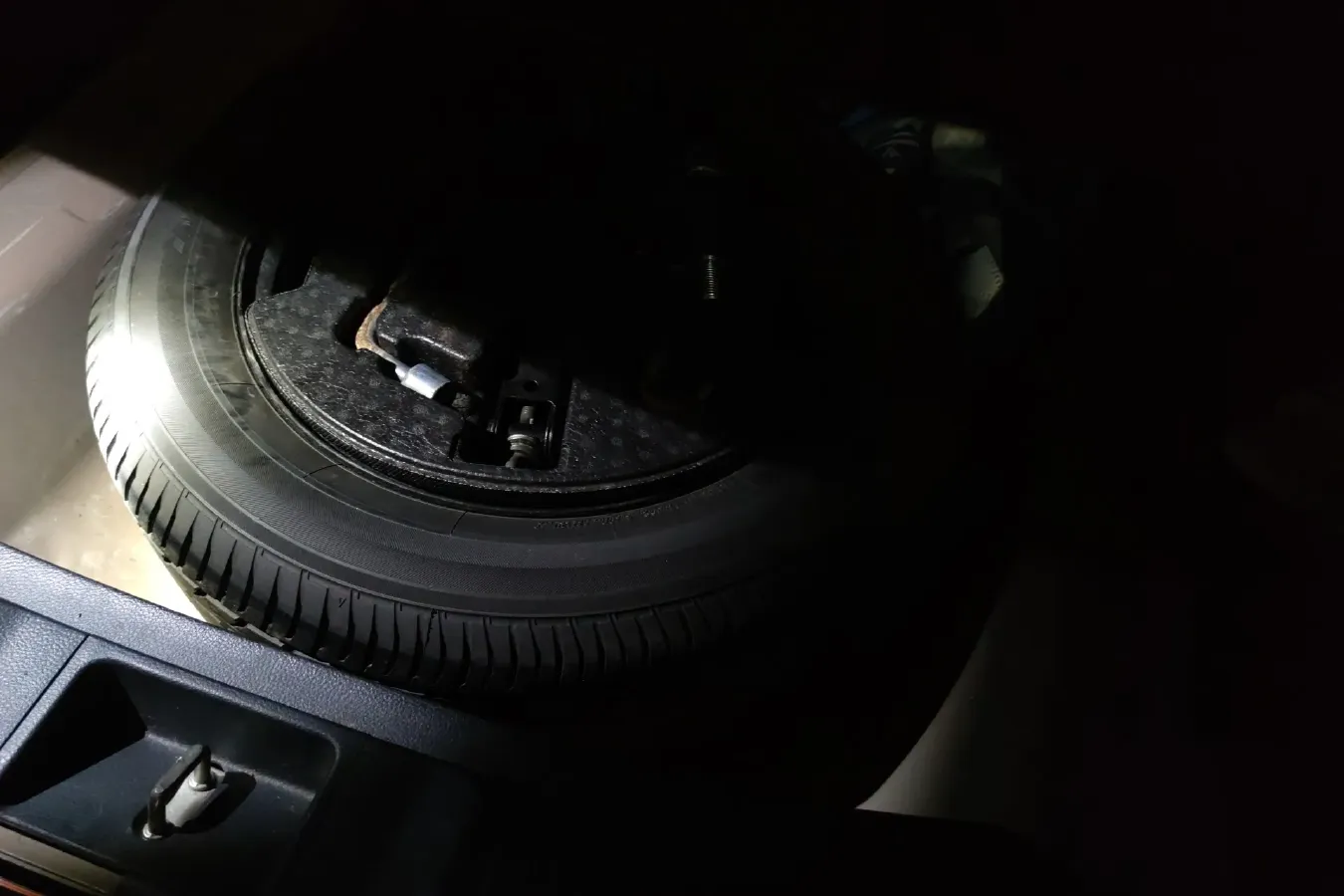 2017 Suzuki SX4 S-Cross 1.6L 122HP L4 5MT,autocango,china used car exporter,china ev exporter,chinese used car exporter,chinese used ev exporter