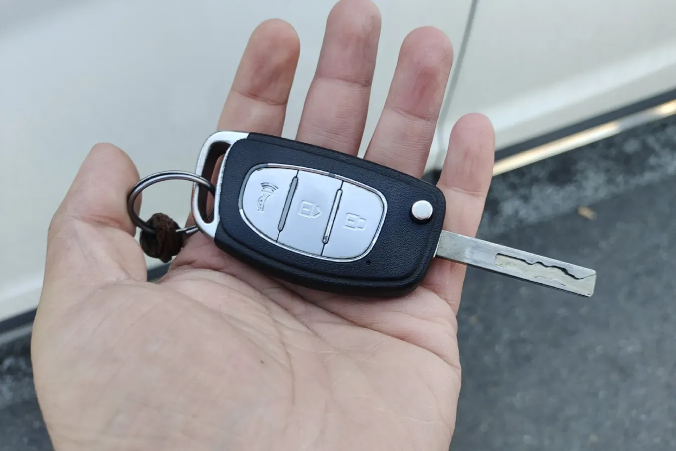 2017 BiSu M3 1.5L 114HP L4 5MT,autocango,china used car exporter,china ev exporter,chinese used car exporter,chinese used ev exporter