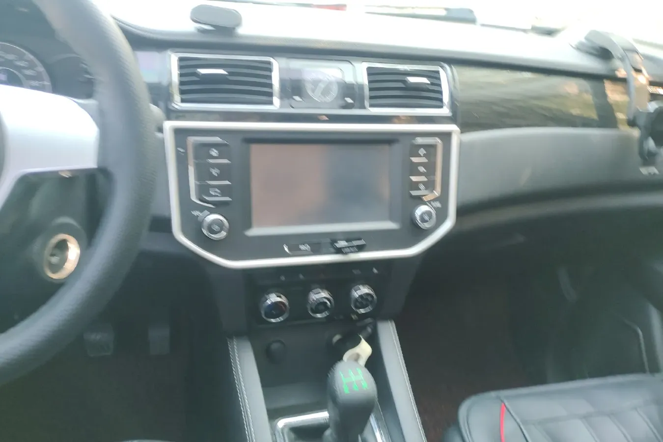 2017 BiSu M3 1.5L 114HP L4 5MT,autocango,china used car exporter,china ev exporter,chinese used car exporter,chinese used ev exporter