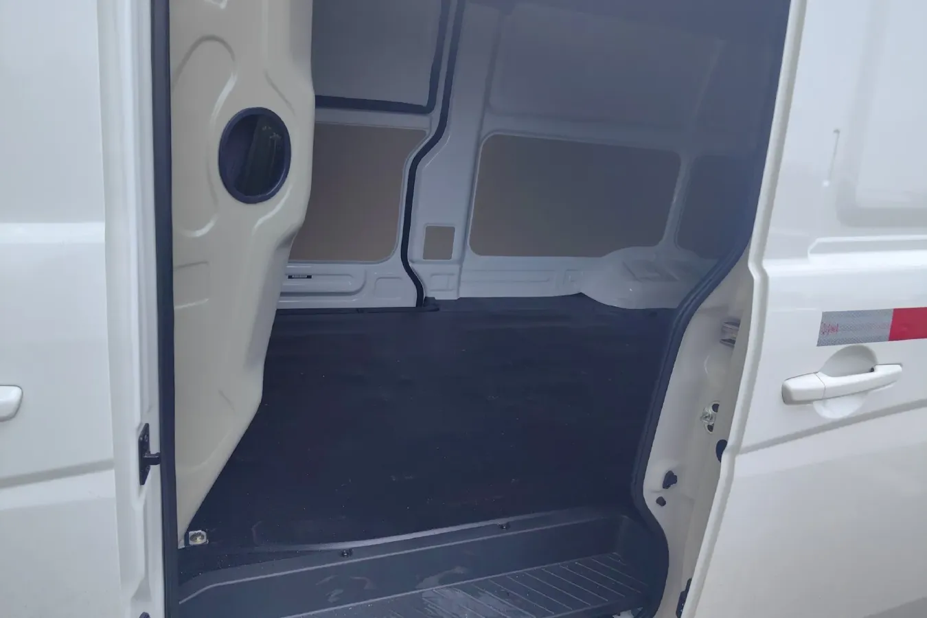 2022 ChangAn KuaYue KuaYueXing V7 EV BEV 41.86KWH,autocango,china used car exporter,china ev exporter,chinese used car exporter,chinese used ev exporter