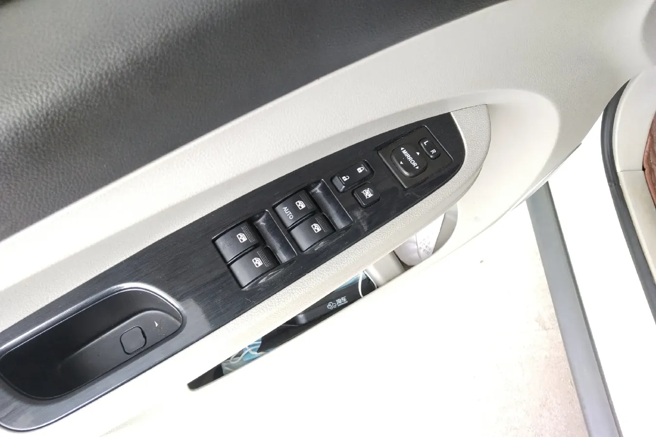 2016 DongFeng Forthing Joyear X3 1.5L 120HP L4 5MT,autocango,china used car exporter,china ev exporter,chinese used car exporter,chinese used ev exporter