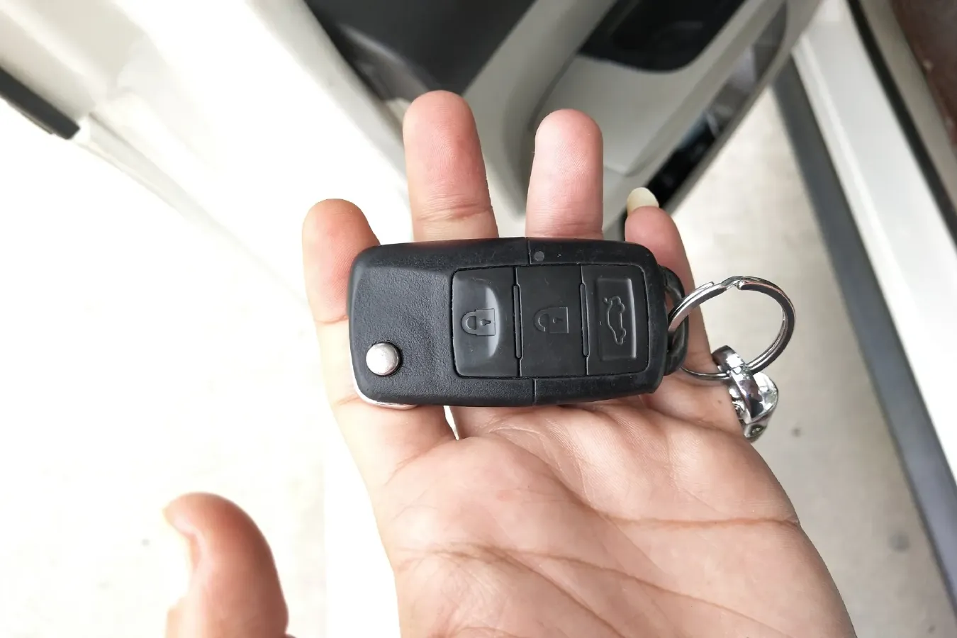 2016 DongFeng Forthing Joyear X3 1.5L 120HP L4 5MT,autocango,china used car exporter,china ev exporter,chinese used car exporter,chinese used ev exporter