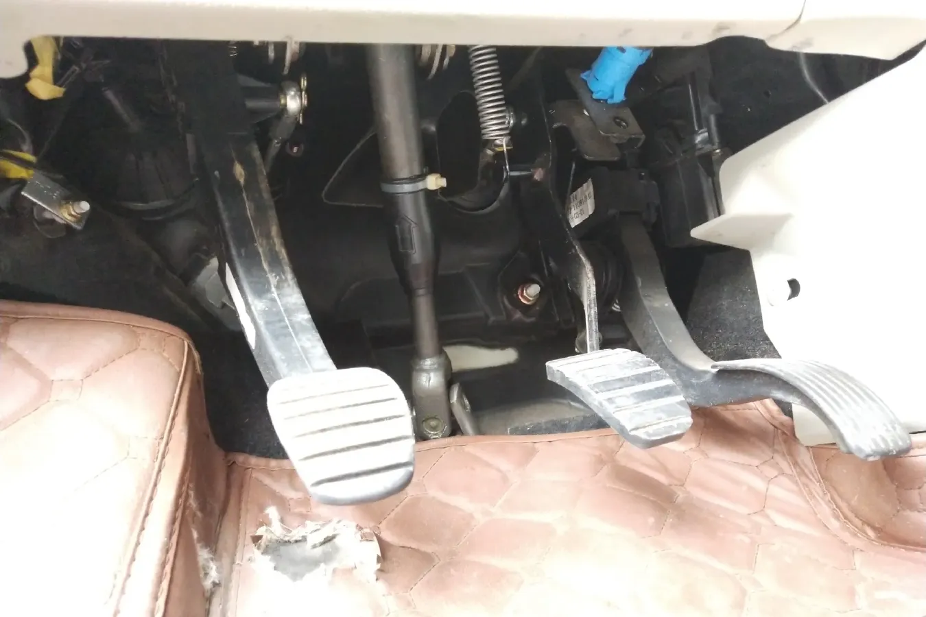 2016 DongFeng Forthing Joyear X3 1.5L 120HP L4 5MT,autocango,china used car exporter,china ev exporter,chinese used car exporter,chinese used ev exporter