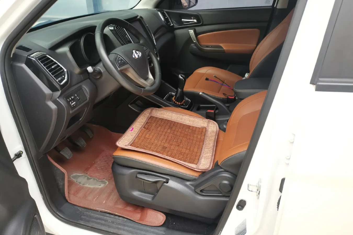 2016 ChangAn Oshan CX70 1.6L 117HP L4 5MT,autocango,china used car exporter,china ev exporter,chinese used car exporter,chinese used ev exporter