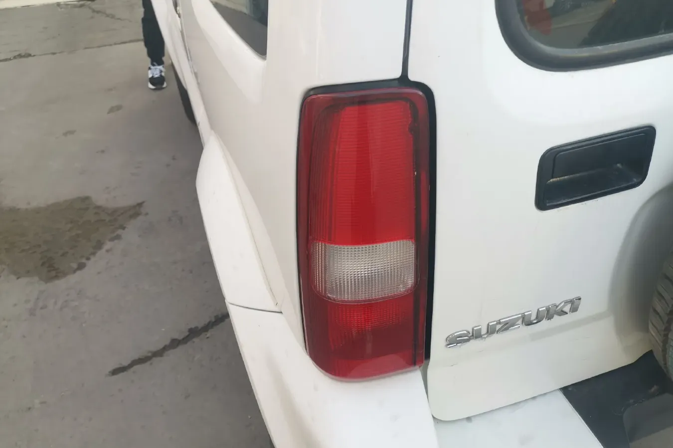 2015 Suzuki Jimny 1.3L 85HP L4 4AT,autocango,china used car exporter,china ev exporter,chinese used car exporter,chinese used ev exporter