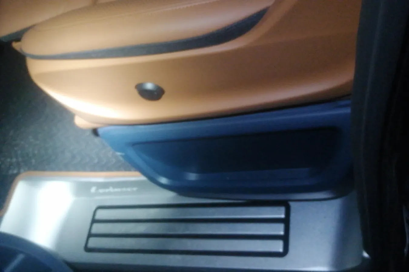 2023 Lorinser LS Series 2.0T 211HP L4 9AT,autocango,china used car exporter,china ev exporter,chinese used car exporter,chinese used ev exporter