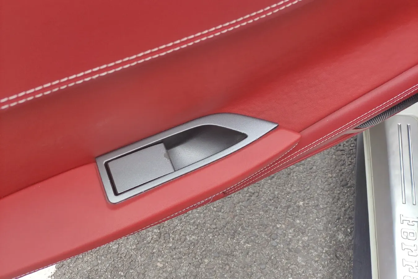 2011 Ferrari 458 4.5L 570HP V8 7DCT,autocango,china used car exporter,china ev exporter,chinese used car exporter,chinese used ev exporter