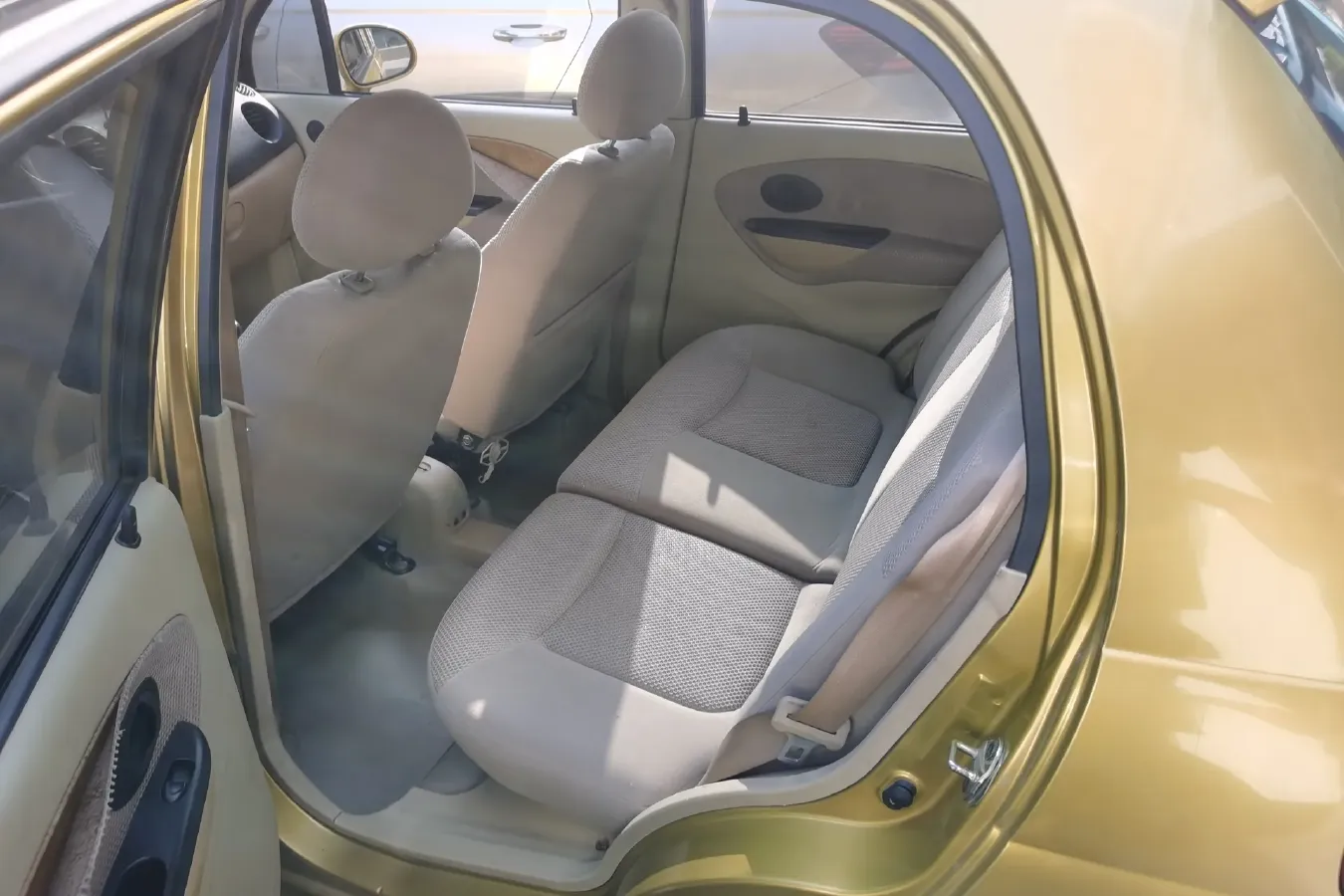 2009 BaoJun LeChi 1.0L 64HP L4 5MT,autocango,china used car exporter,china ev exporter,chinese used car exporter,chinese used ev exporter