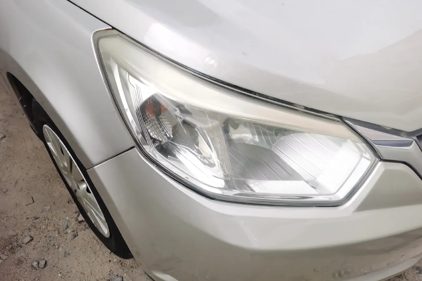 2013 Venucia R50 1.6L 117HP L4 4AT,autocango,china used car exporter,china ev exporter,chinese used car exporter,chinese used ev exporter